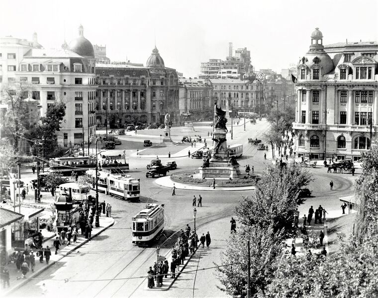 File:Piața I.C. Brătianu, 1935 în construcție Blocul Central Palace de pe Calea Victoriei nr. 23.jpg