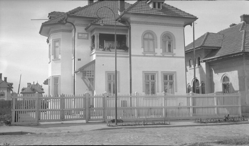 File:Vila Marcela din Strada C lot 142 (ulterior Strada Aviator Petre Crețu nr. 40) - parcelarea Domenii.jpg