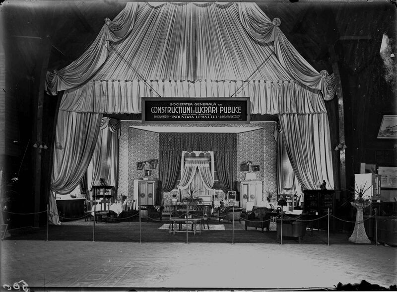 File:Standul Societății Generale de Construcțiuni și Lucrări Publice din București. Pavilionul Mobile.jpg