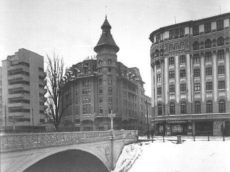 File:1936 podul izvor-post-1936.jpg