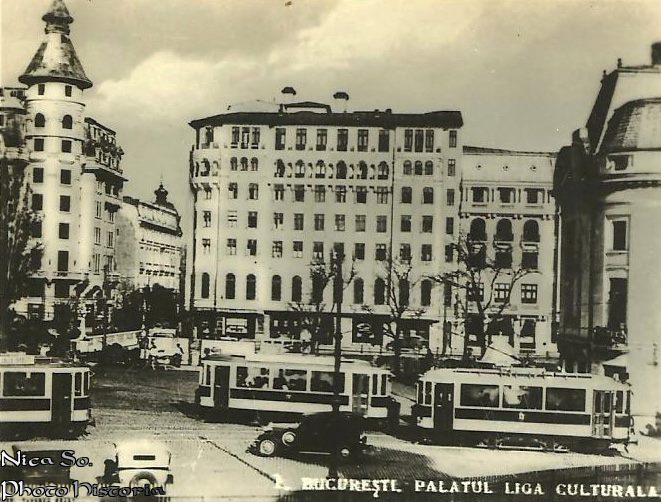 File:1936 podul Izvor, în clădirea din stânga acum este teatrul Nottara.jpg
