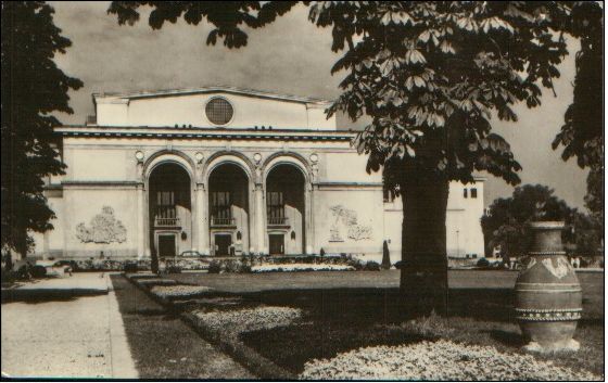 File:1962 teatrul de opera si balet.jpg