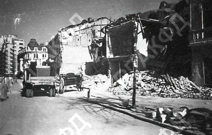 File:1944 Piata Amzei.jpg