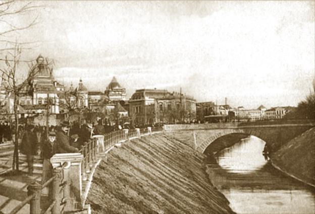 File:1907 Podul Mihai-Vodă 02.jpg