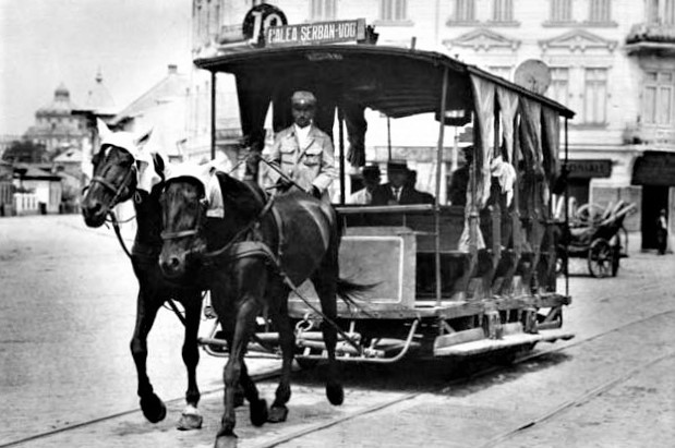 File:Tramvai cu cai Calea Serban Voda.jpg