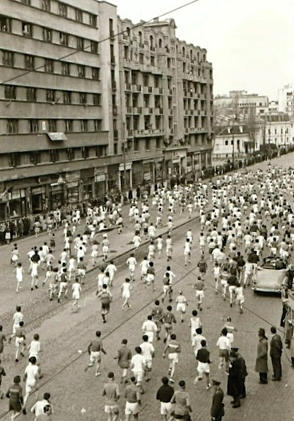 File:Bulevard Gheorghe Magheru Casa Simu 1950.jpg