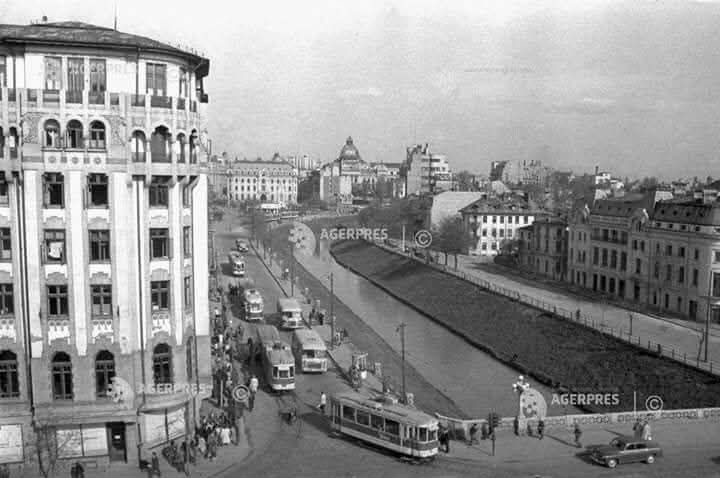 File:Podul Izvor, 1956.jpg