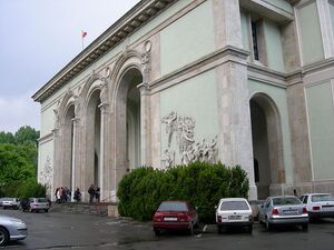 2001 Opera Bucharest 1.jpg