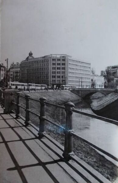 File:196x podul Mihai Voda - anii '60.jpg