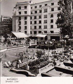 1959 lido-hotel-and-swimming-pool.jpg