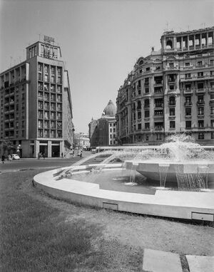 Piata Senatului 10 1973.jpg
