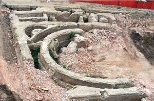 Ruinele fostului Teatru National de pe Calea Victoriei 2004.2.jpg