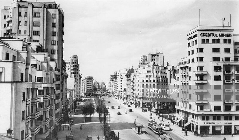 File:Cinema Carlton.jpg