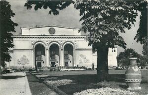 1964 teatrul de opera.jpg
