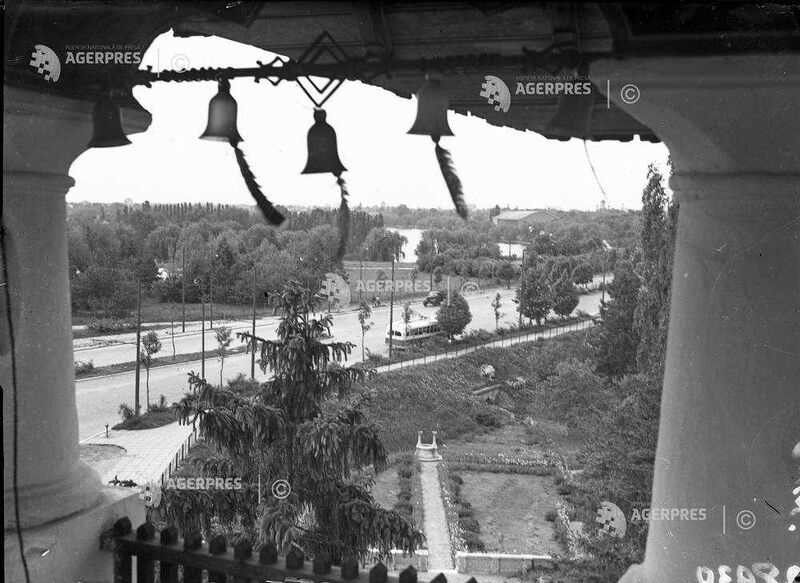 File:Parcul Herastrau din Muzeul Mina Minovici 1951.jpg
