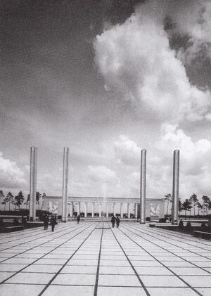 Pavilionul regal din parcul Herastrau 003.jpg