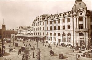 1928 train-station-gara-de-nord.jpg