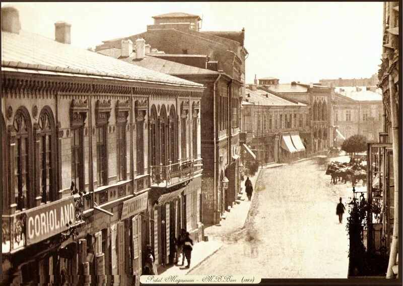 File:1869 Vedere-spre-Piata-Teatrului-de la etajul Pasajului Roman.jpg