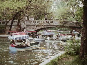 Parcul Cismigiu in 1985.jpg