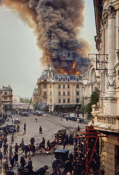 File:Incendiu la București, Vineri 20 mai 1927. Arde Palatul societatii Agricola.2.jpg