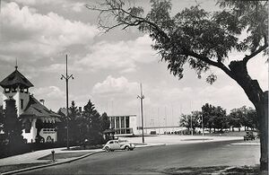 Vila Minovici şi Gara Mogoşoaia (Băneasa).jpg