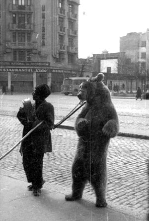 Bd. Magheru Benzinăria PECO de la Lido 5 1936.jpg