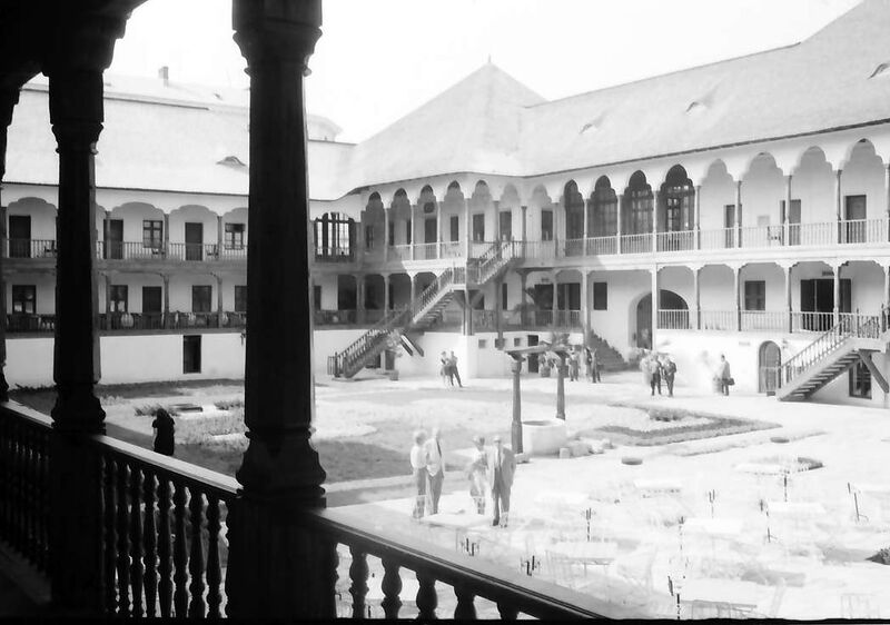 File:1971 Hanul Manuk, 4 September 1971 02.jpg
