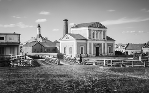 1856 Podul Mihai Voda 2 bw.png