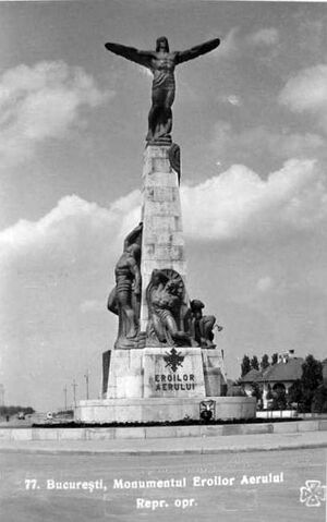 03Statuia Aviatorilor, Eroilor Aerului 1938.jpg