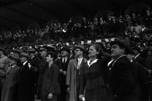 1941 Mai Hipodrom Baneasa 005.jpg