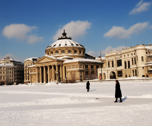 Iarna 1942 - Atheneul Roman si Restaurantul Cina c.png