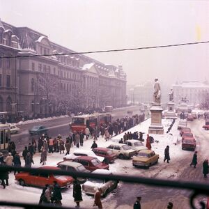 Piata Universitatii 145 197x.jpg