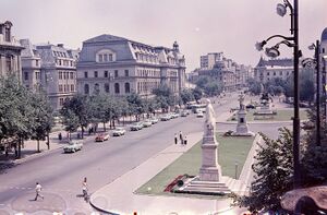 Piata Universitatii 143 196x.jpg