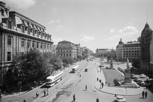 Piata Universitatii 36 195x.jpg