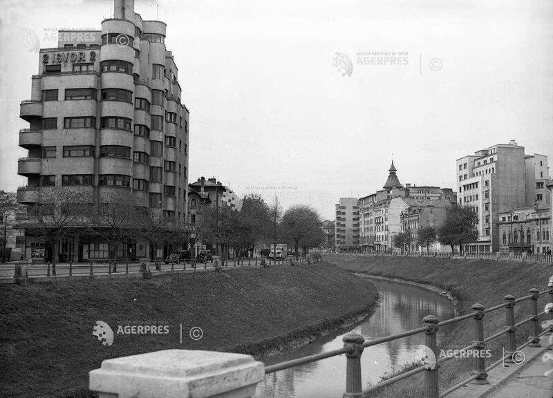 File:1956. Podul Mihai Voda - 1956.jpg