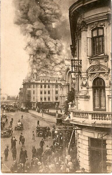 File:1927 Palatul societatii Agricola” (Blocul Prager) in 20 mai.jpg