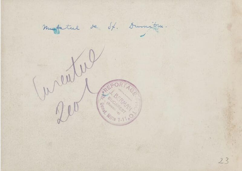 File:Mutatul de Sf. Dumitru, fotograf Iosif Berman str.Brezoianu 12.jpg