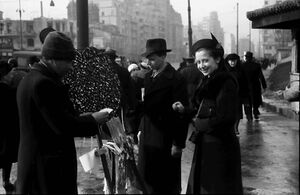 1940 102 Martisoare Stand Boulevard Bratianu.jpg