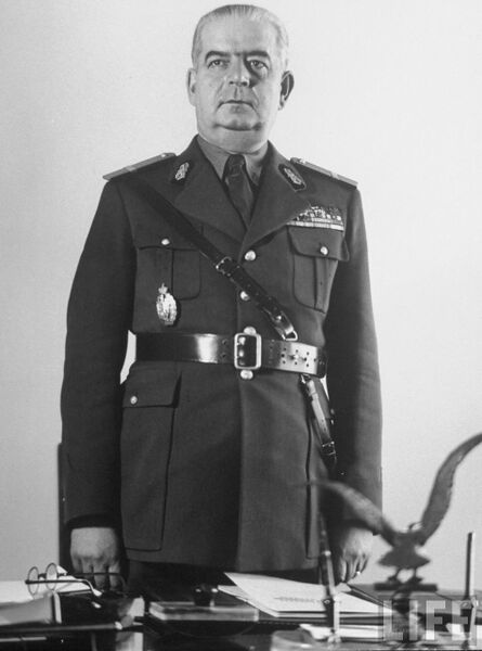 File:Brig. Gen. Alexandru Ioaneteu, Head of the Rumanian Officers.jpg