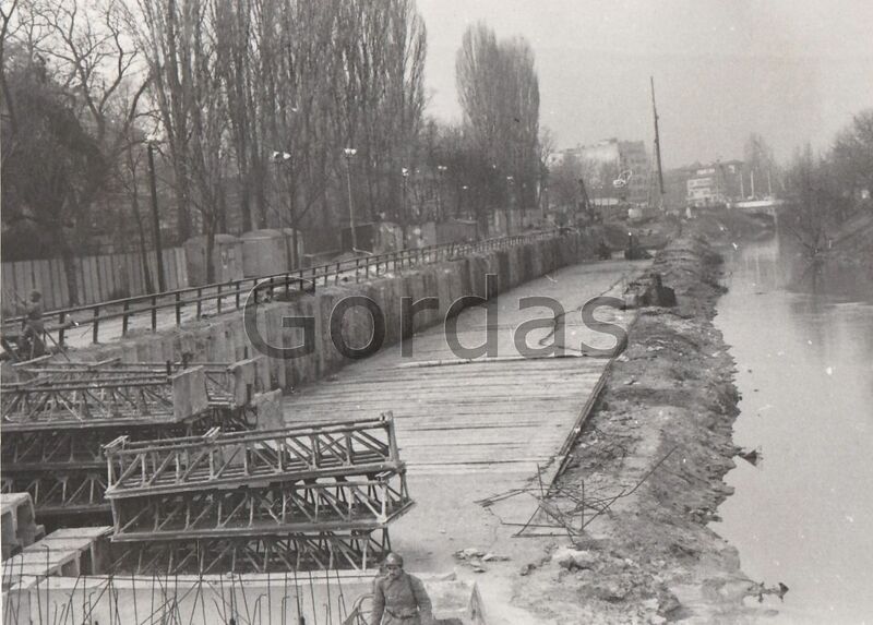 File:Amenajarea raului Dambovita - Foto Paul Filip 001.jpg