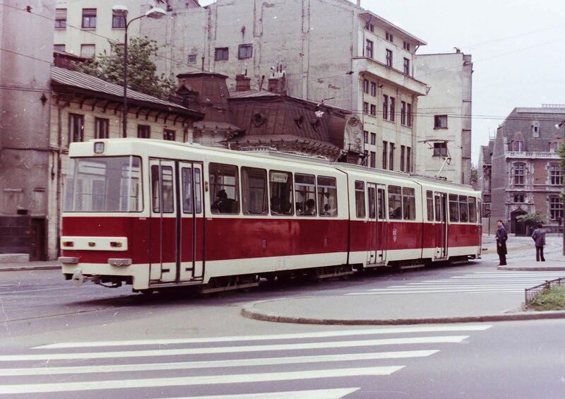 File:Casa Cerchez 1977.jpg