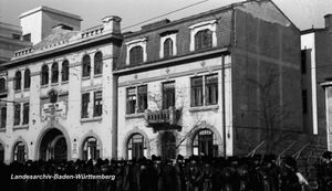 Cazarma-gardienilor-Carol-II-sos-Bonaparte.2011 201058.bmp.jpg