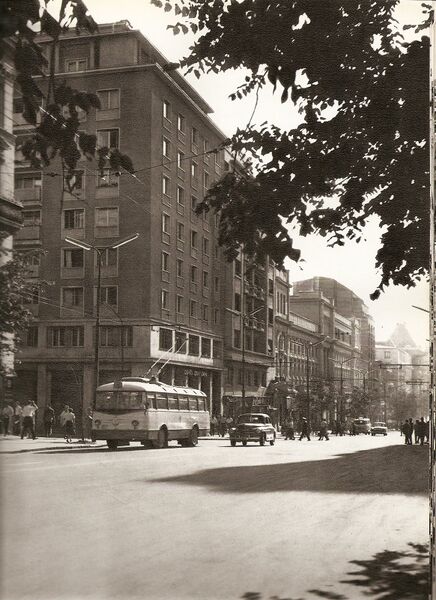 File:Blvd. Gh. Gheorghiu-Dej.jpg