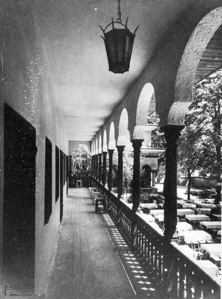 File:Hanul Manuc 01 Alexandre Petit 1935.jpg