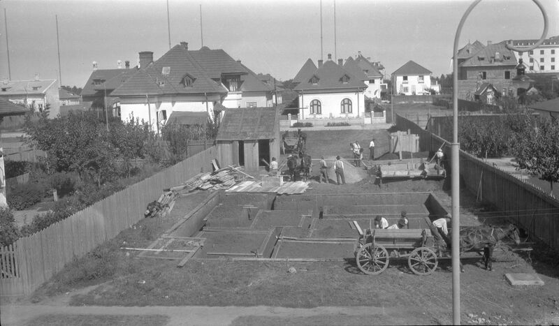 File:Șantier în parcelarea Domenii văzut din Strada Aviator Petre Crețu nr. 40.jpg