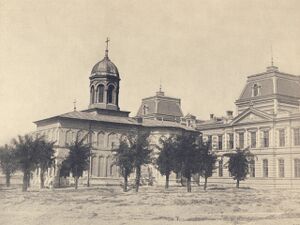 1920 Biserica şi spitalul Colţea.jpg