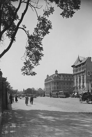 1930 Hotel Britania 1930-BW.jpg