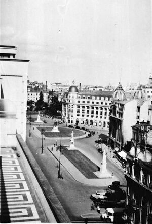 Piata Universitatii 12 194x.jpg