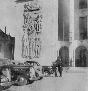 1944 Piata victoriei.jpg