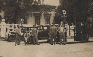 1908 Magazinul Benzinarie Unirea.jpg